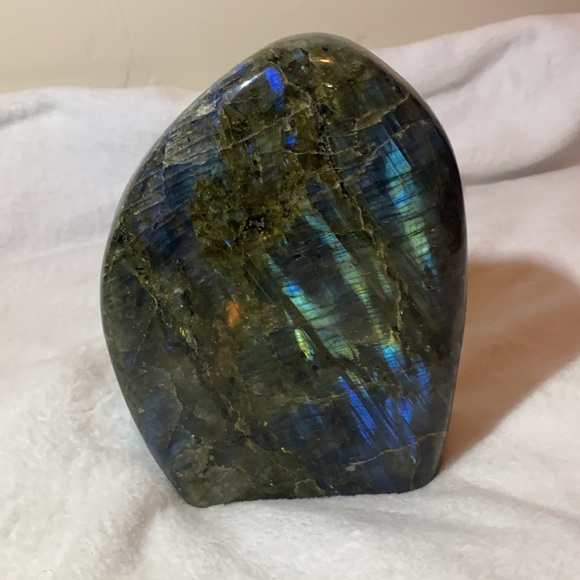 ✨ 4.7lbs Massive Polished Labradorite Slab – Stunning Blue Flash on Both Sides!✨ - Picture 6 of 12